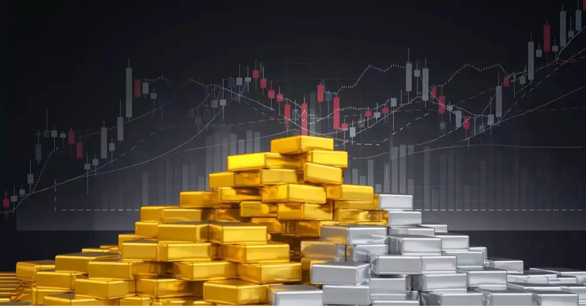 Gold Struggles Near Weekly Lows