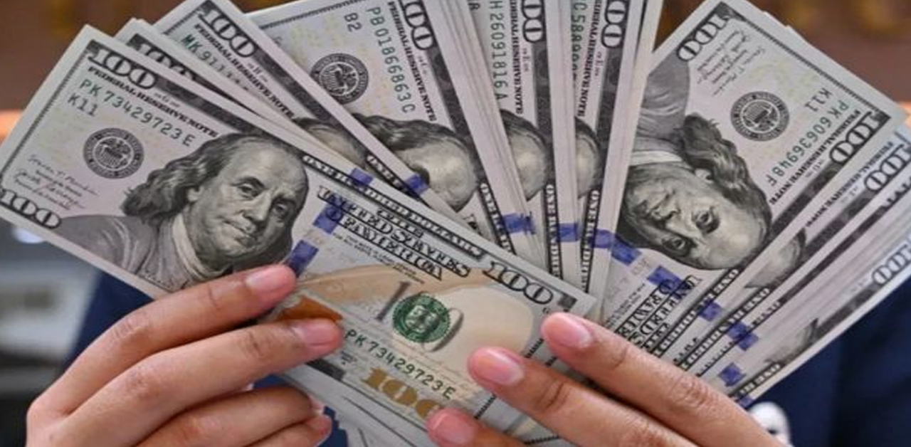 US Dollar Index Holds Above 98.00 Ahead of Fed Minutes