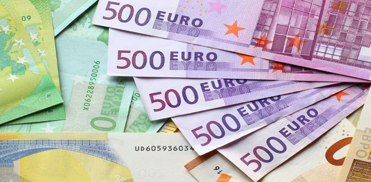 EUR/USD edges higher