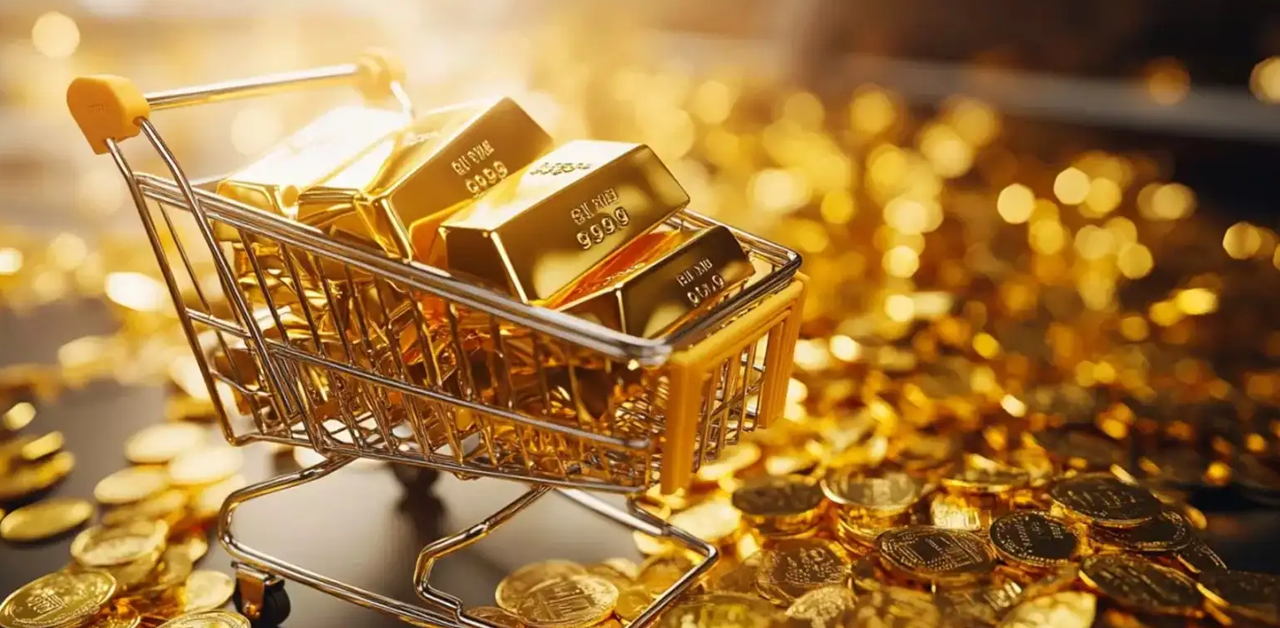 Gold retreats slightly from all-time peak