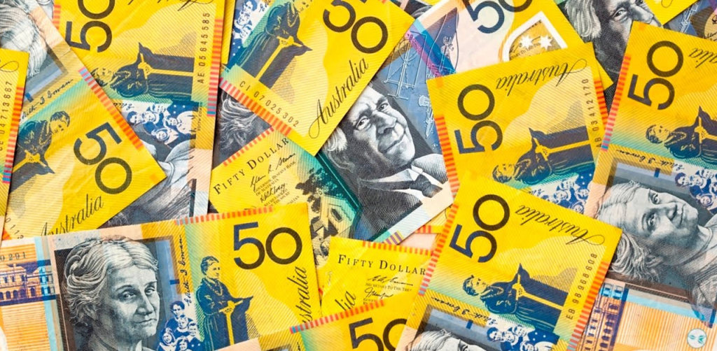Australian Dollar Falls Due to Weak Housing Data and Strong US Dollar