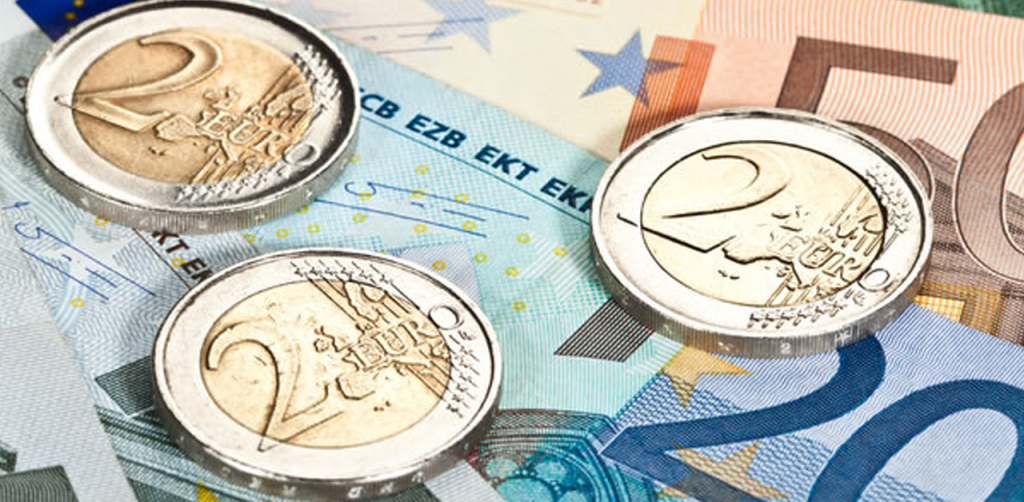 EUR/JPY Slides Below 177.00 as Traders Stay Cautious Ahead of BoJ Policy Decision