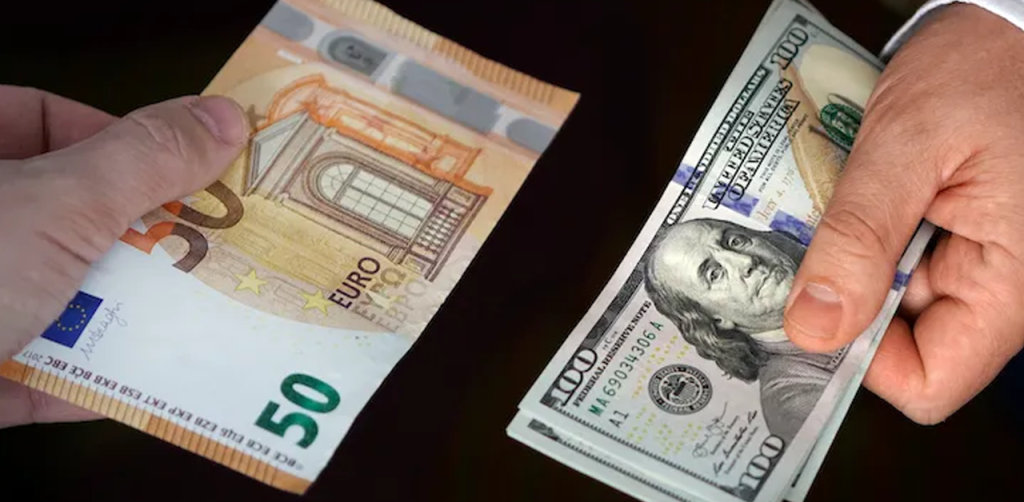 EUR/USD stays weak near 1.1700 but downside limited by Fed rate cut hopes