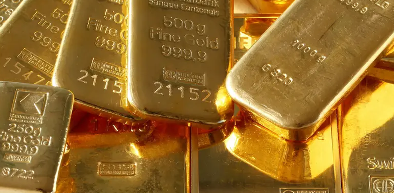 Gold Steadies as Markets Weigh Trade Uncertainty and Fed’s Next Move