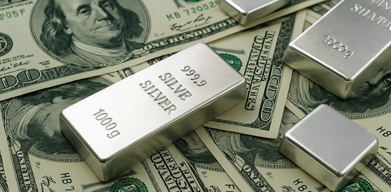 Silver (XAG/USD) Falls Amid Strong US Dollar & Fed Watch