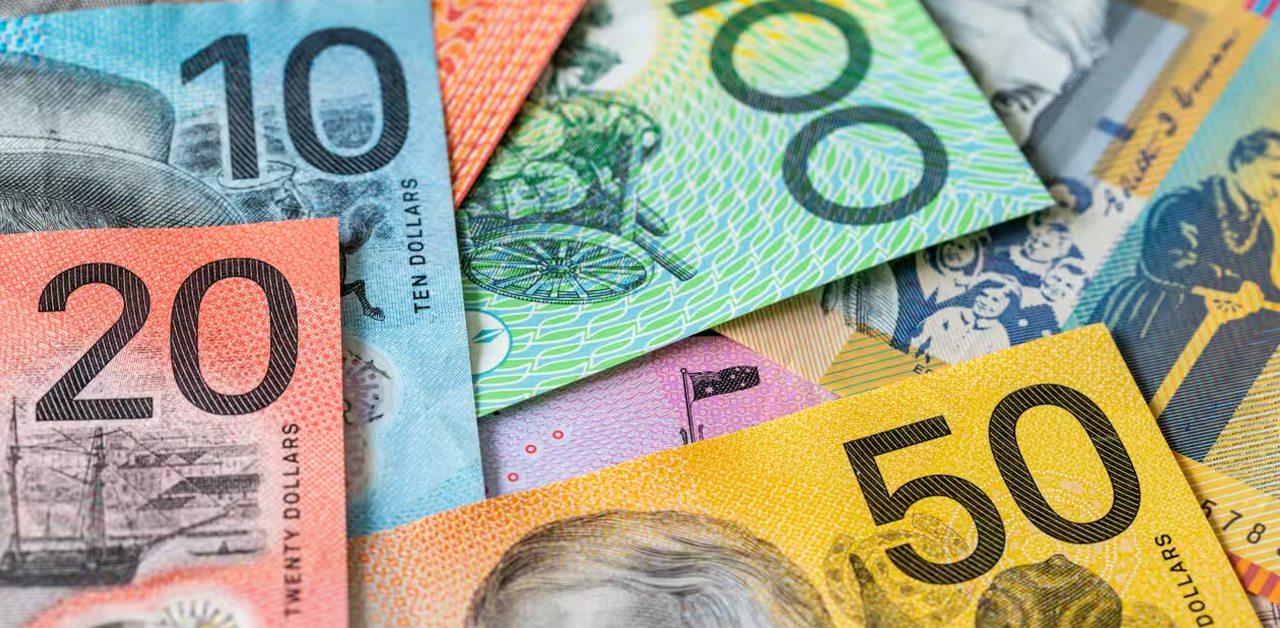 Australian Dollar Edges Higher As Manufacturing Picks Up
