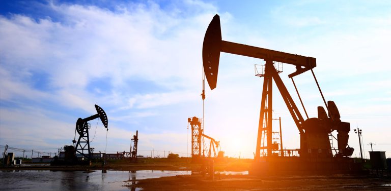 WTI Oil Prices Drop to Near $56 as Prospects for Supply Rise on Ukraine Peace Talks