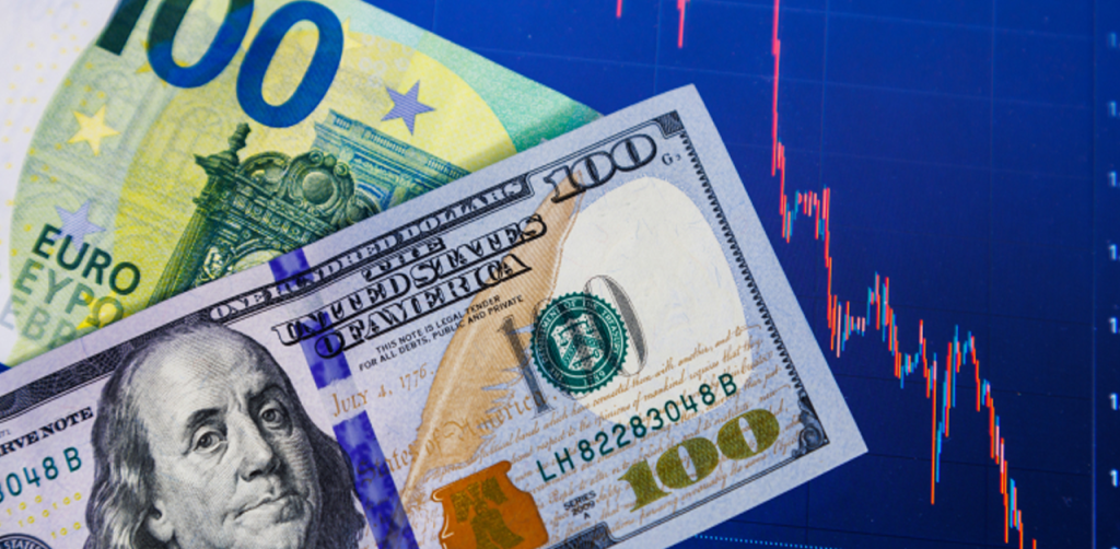 EUR/USD Holds Firmly