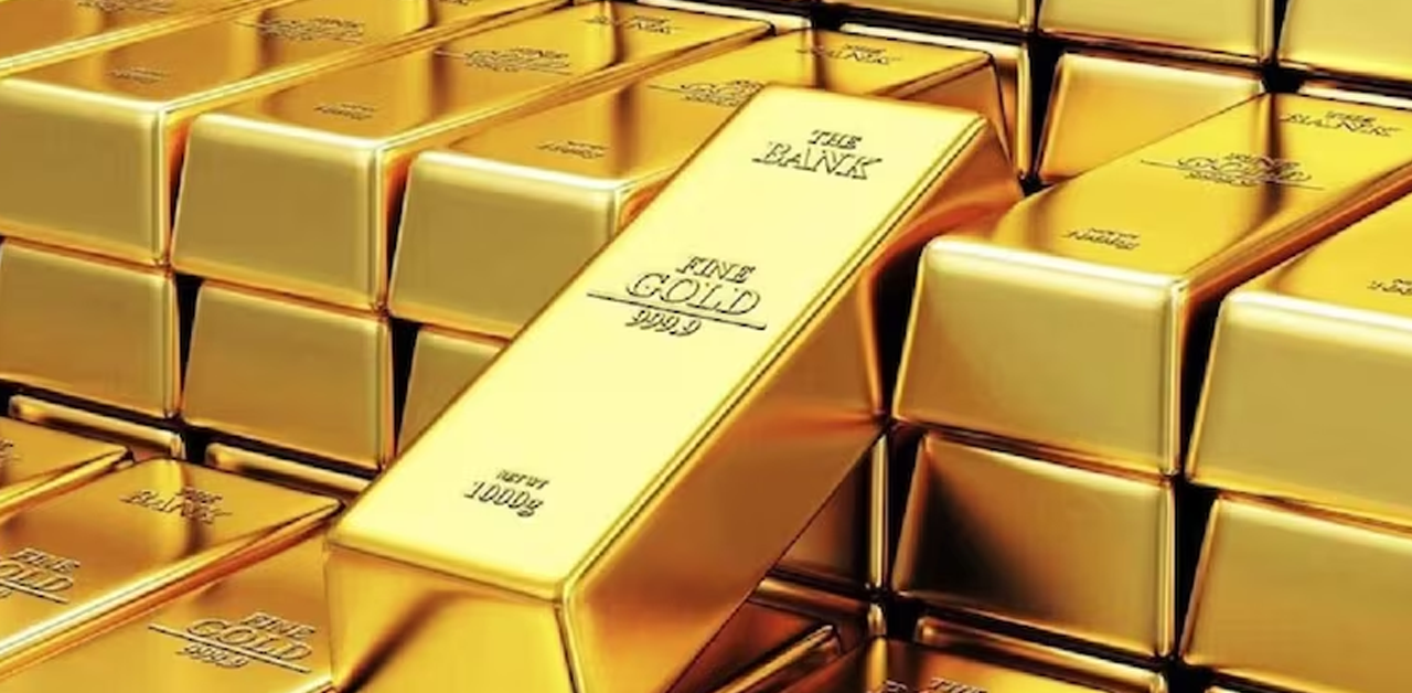 Gold Slips as Risk Appetite Rises but Uptrend Stays Intact