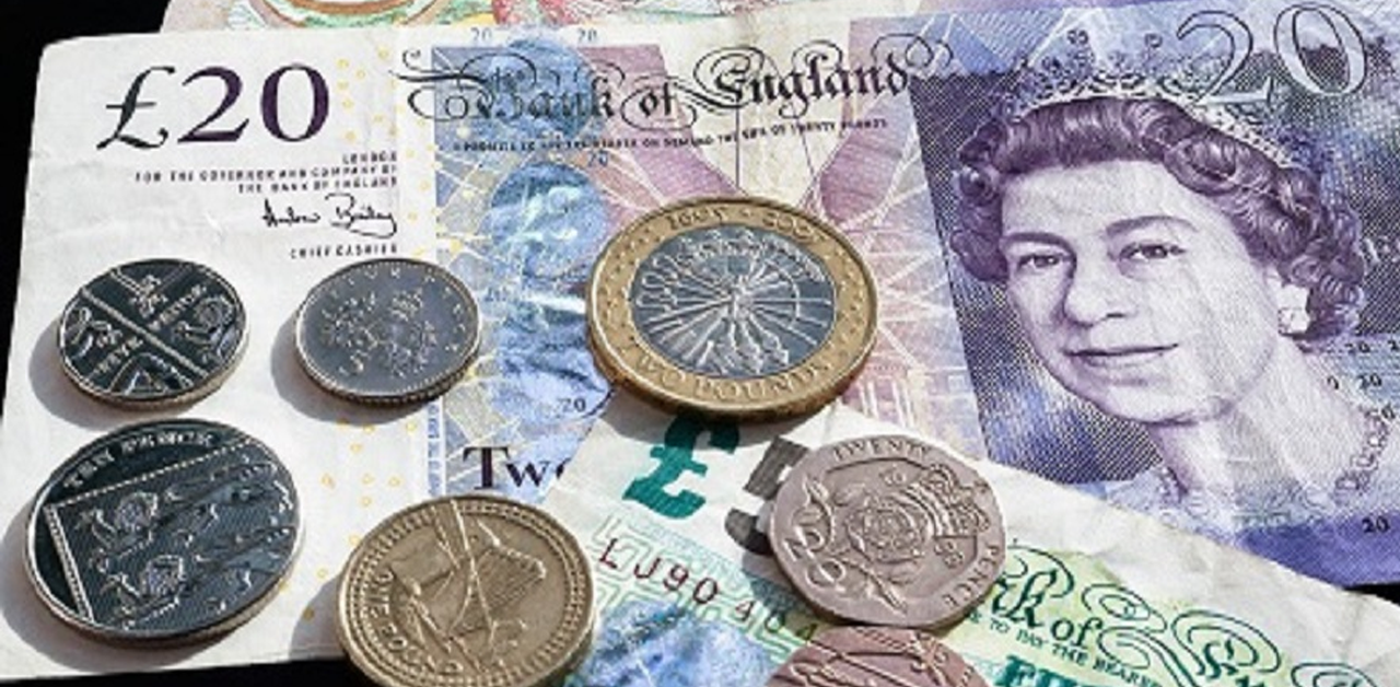 Pound Sterling Drops Toward One-Month