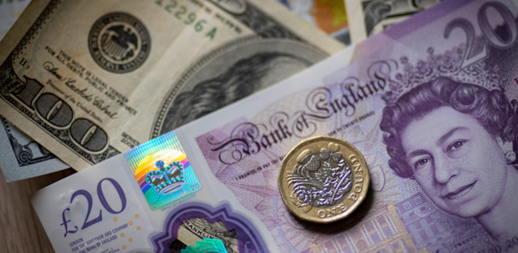 Pound Sterling Falls as US-Iran War Lifts US Dollar